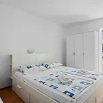 Emily Apartman Kampor