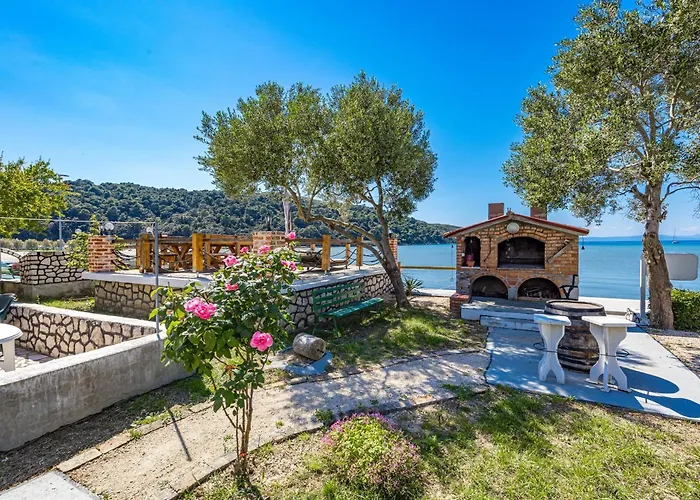 Emily Апартаменты *