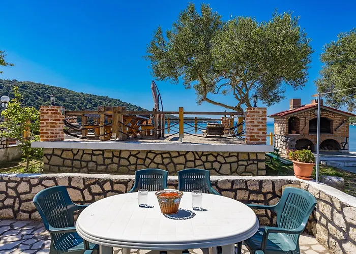 Emily Апартаменты *