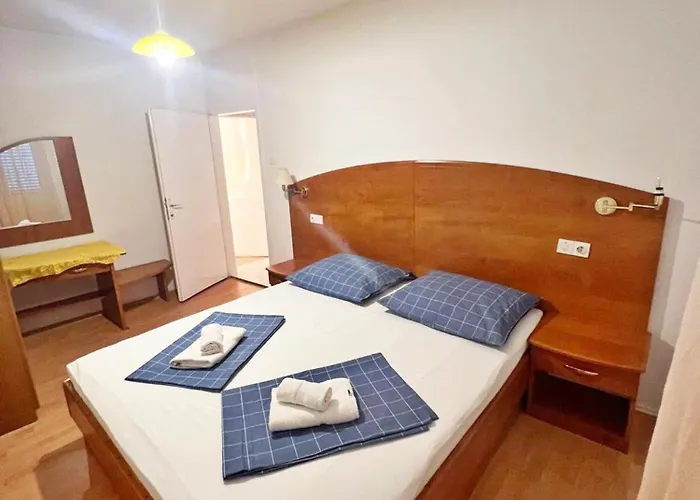 Emily * Кампор