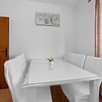 Apartamento Emily Kampor