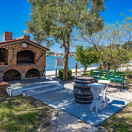 Emily Apartamento Kampor